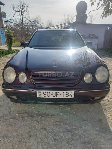 Mercedes E 200 2001, 396,773 km - 2.0 л - Göyçay