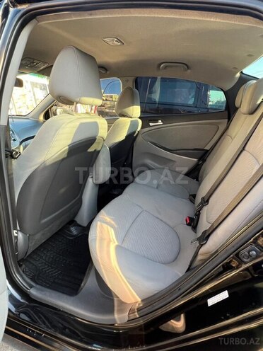 Hyundai Accent 2015, 212,800 km - 1.6 л - Bakı
