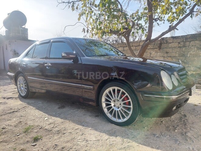 Mercedes E 200 2001, 396,773 km - 2.0 л - Göyçay