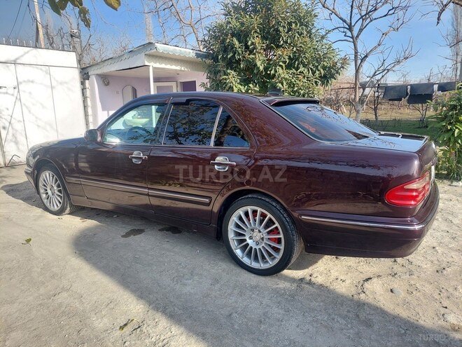 Mercedes E 200 2001, 396,773 km - 2.0 л - Göyçay
