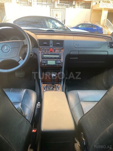 Mercedes C 240 1999, 320,000 km - 2.4 l - Bakı