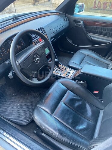 Mercedes C 240 1999, 320,000 km - 2.4 l - Bakı