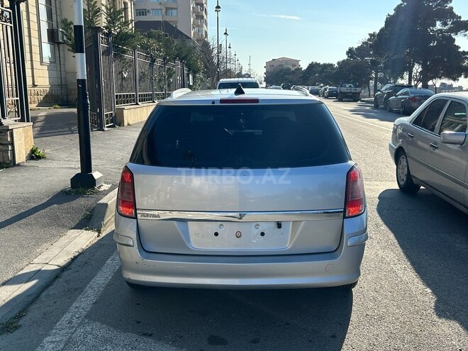Opel Astra 2010, 230,000 km - 1.3 l - Bakı