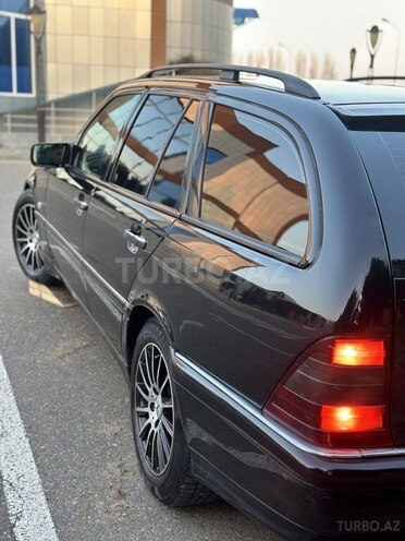 Mercedes C 220 1999, 450,000 km - 2.2 л - Saatlı