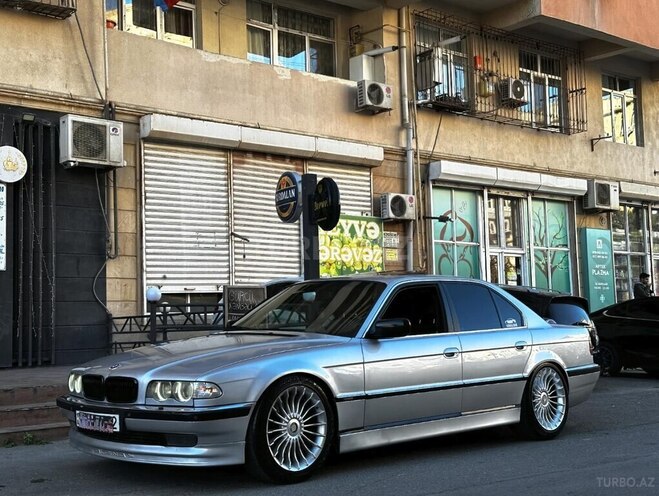 BMW 735 2001, 258,000 km - 3.5 l - Bakı