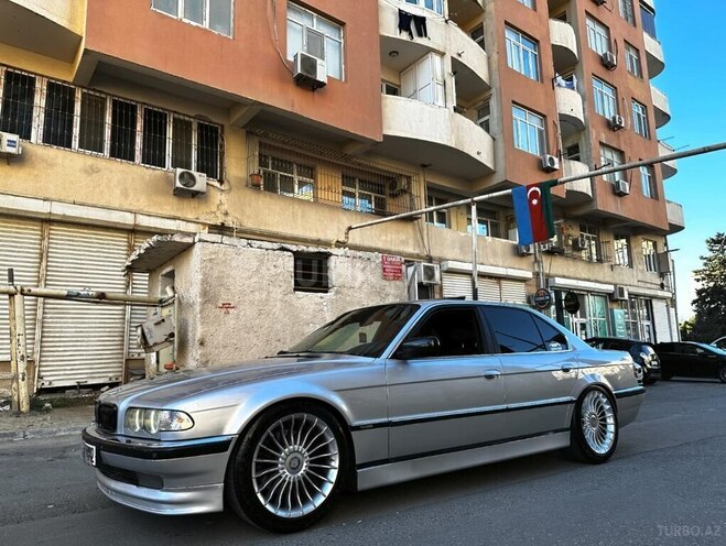 BMW 735 2001, 258,000 km - 3.5 l - Bakı