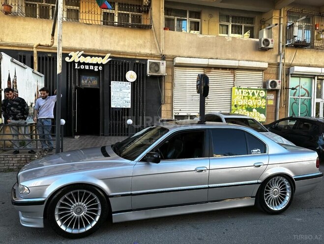 BMW 735 2001, 258,000 km - 3.5 l - Bakı