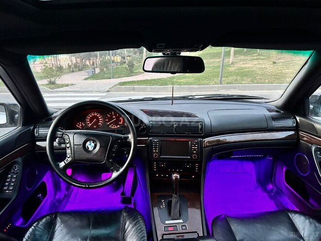BMW 735 2001, 258,000 km - 3.5 l - Bakı