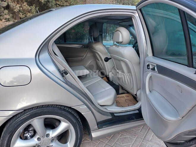 Mercedes C 180 2005, 340,000 km - 1.8 l - Sumqayıt