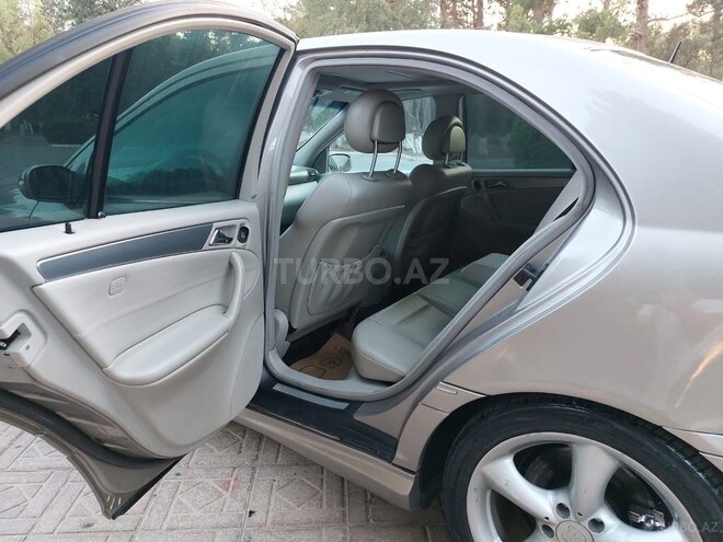 Mercedes C 180 2005, 340,000 km - 1.8 l - Sumqayıt