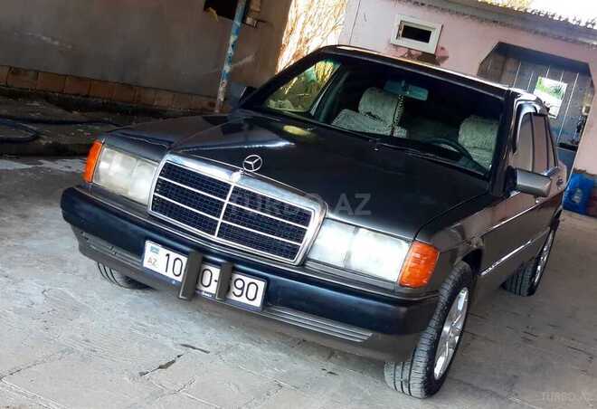 Mercedes 190 1992, 460,000 km - 1.8 l - Salyan