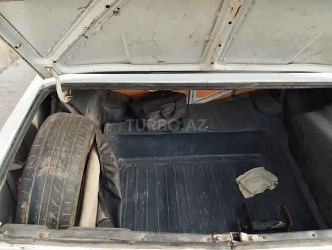 LADA (VAZ) 21011 1984, 100,000 km - 1.5 l - Şamaxı