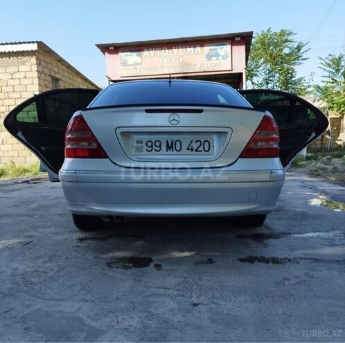 Mercedes C 200 2001, 287,000 km - 2.0 l - Qəbələ