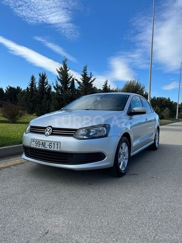 Volkswagen Polo 2014, 242,000 km - 1.6 л - Bakı