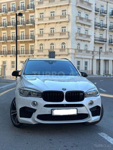 BMW X5 M 2015, 100,000 km - 4.4 л - Bakı