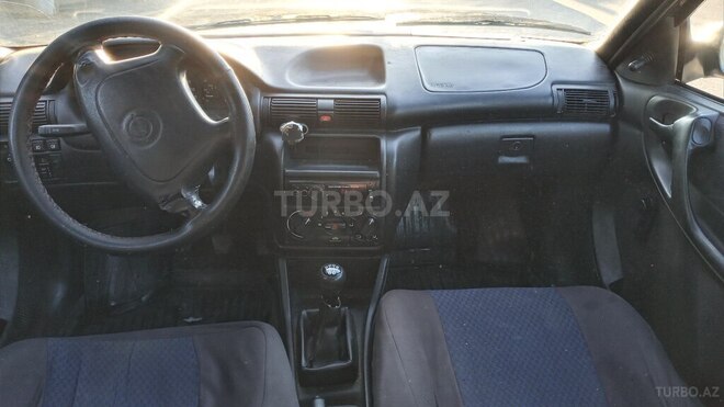 Opel Astra 1996, 450,000 km - 1.6 l - Bakı