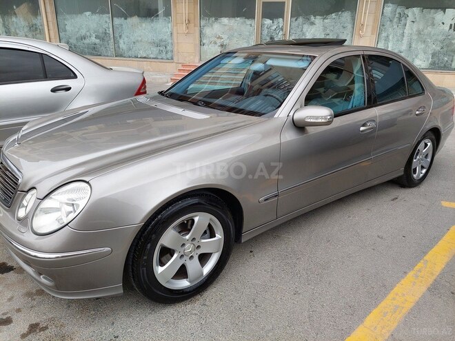 Mercedes E 240 2004, 279,500 km - 2.6 l - Bakı