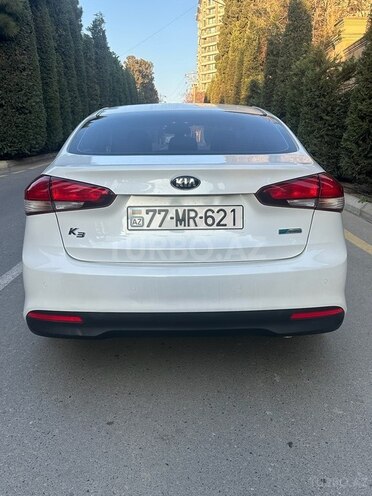 Kia K3 2017, 90,000 km - 1.6 л - Bakı