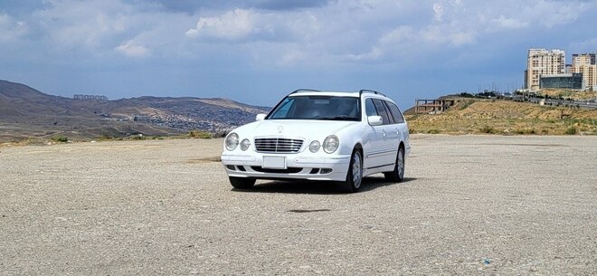 Mercedes E 260 2001, 346,000 km - 2.6 l - Bakı