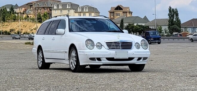 Mercedes E 260 2001, 346,000 km - 2.6 l - Bakı