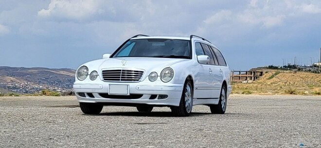 Mercedes E 260 2001, 346,000 km - 2.6 l - Bakı