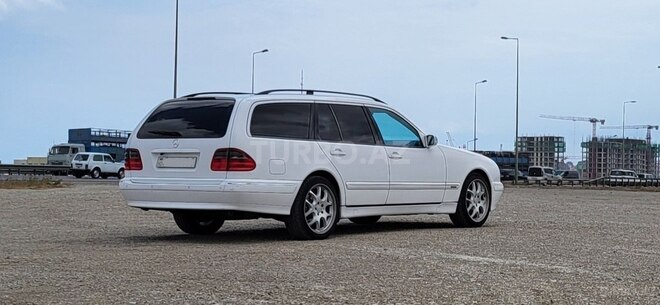 Mercedes E 260 2001, 346,000 km - 2.6 l - Bakı