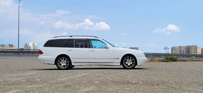 Mercedes E 260 2001, 346,000 km - 2.6 l - Bakı
