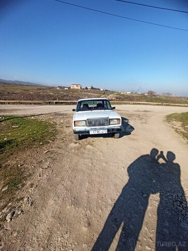 LADA (VAZ) 2107 2009, 155,000 km - 1.6 l - Şabran