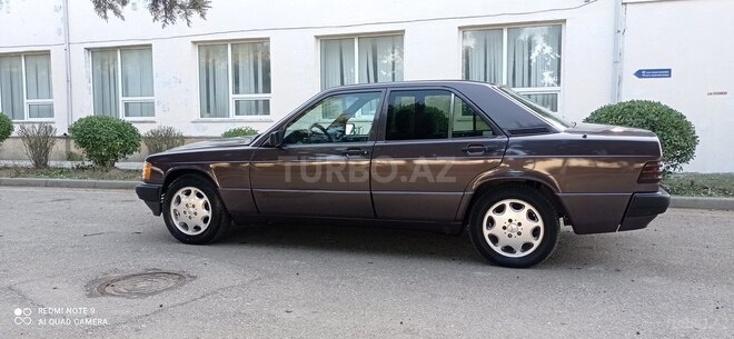 Mercedes 190 1992, 241,512 km - 2.0 л - Sumqayıt