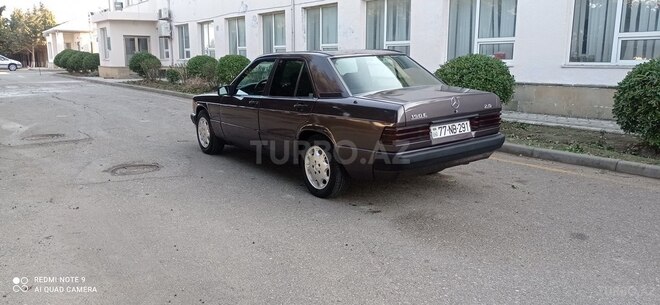 Mercedes 190 1992, 241,512 km - 2.0 л - Sumqayıt