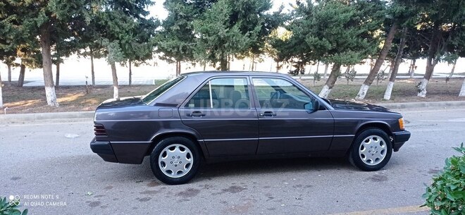 Mercedes 190 1992, 241,512 km - 2.0 л - Sumqayıt