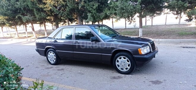 Mercedes 190 1992, 241,512 km - 2.0 л - Sumqayıt