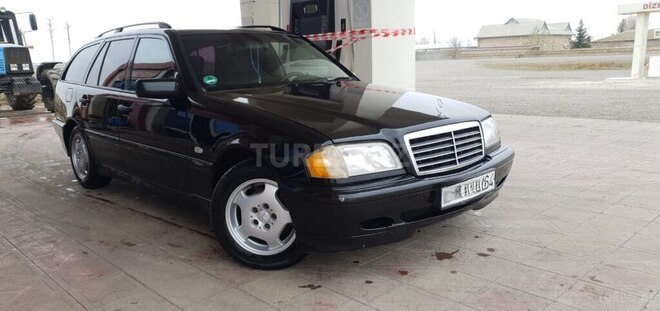 Mercedes C 180 2000, 337,000 km - 1.8 l - Biləsuvar