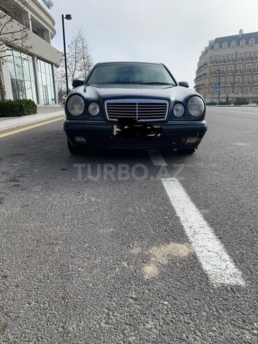 Mercedes E 220 1999, 444,000 km - 2.2 l - Bakı