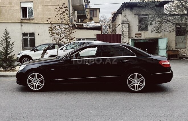Mercedes E 220 2010, 300,000 km - 2.2 l - Bakı