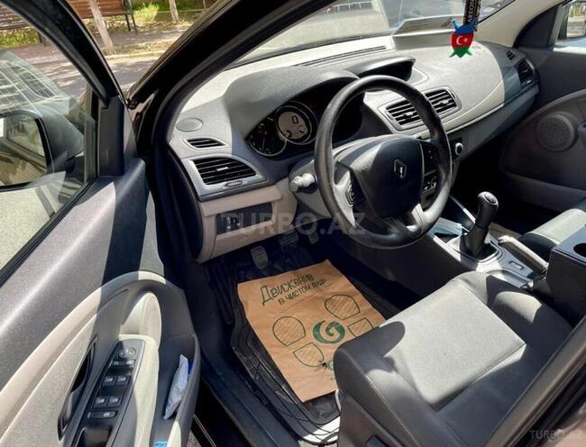 Renault Megane 2012, 300,000 km - 1.5 l - Bakı