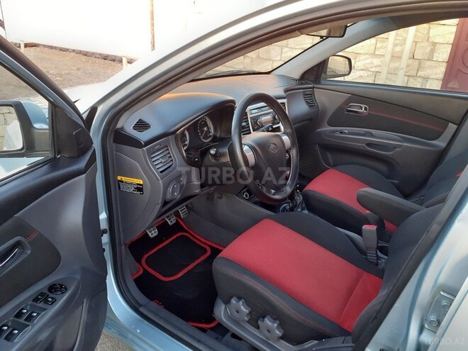 Kia Rio 2005, 27,000 km - 1.5 л - Biləsuvar
