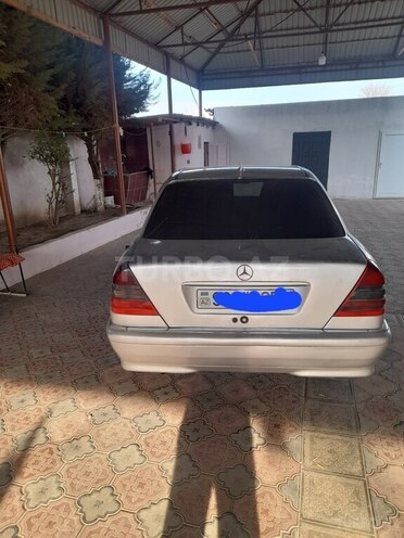 Mercedes C 180 1994, 560,000 km - 2.2 l - Beyləqan