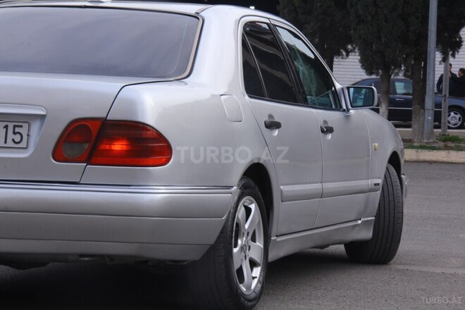 Mercedes E 300 1996, 35,000 km - 3.0 l - Gəncə