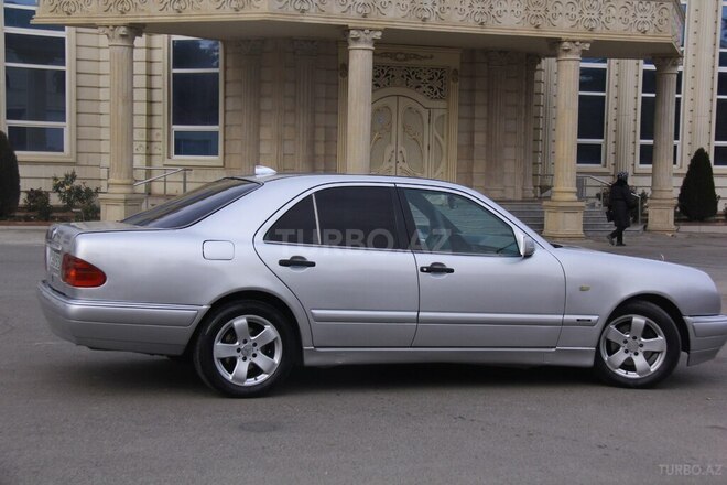 Mercedes E 300 1996, 35,000 km - 3.0 l - Gəncə