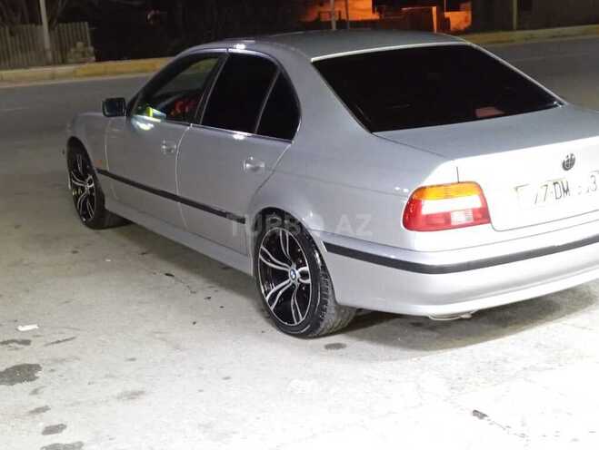 BMW 523 1998, 196,000 km - 2.5 l - Sumqayıt