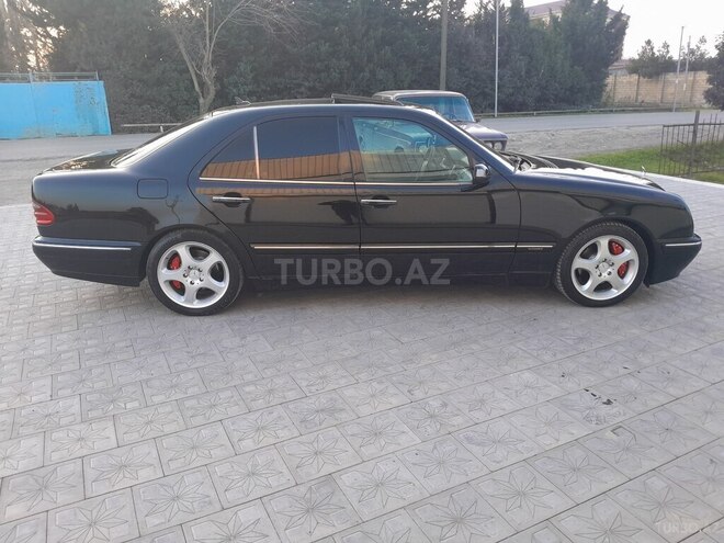 Mercedes E 320 2001, 485,475 km - 3.2 l - Masallı