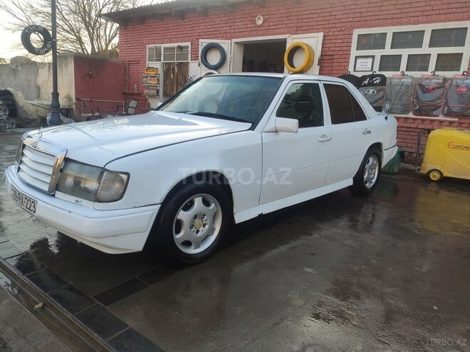 Mercedes E 220 1989, 450,000 km - 2.2 л - Cəlilabad
