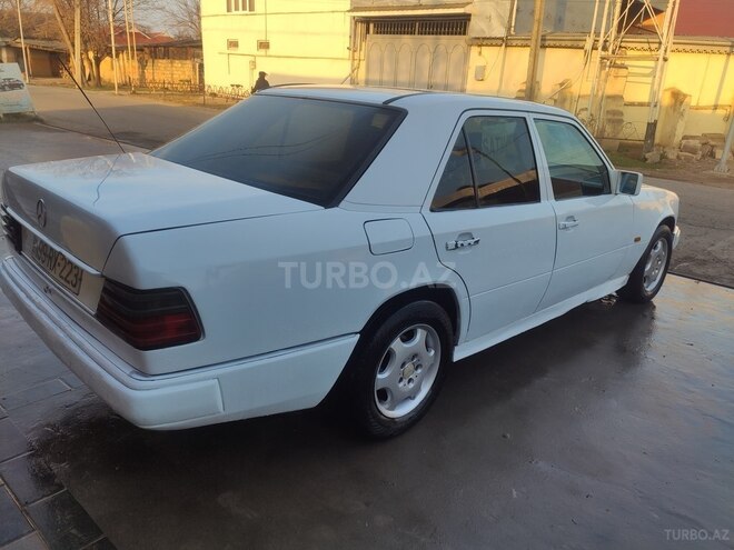 Mercedes E 220 1989, 450,000 km - 2.2 л - Cəlilabad
