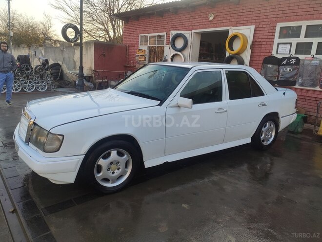 Mercedes E 220 1989, 450,000 km - 2.2 л - Cəlilabad