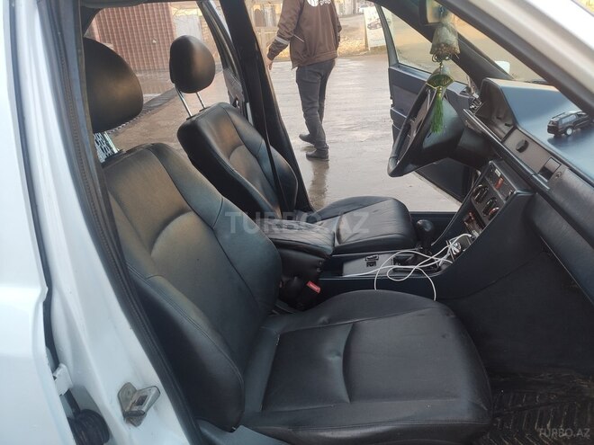 Mercedes E 220 1989, 450,000 km - 2.2 л - Cəlilabad