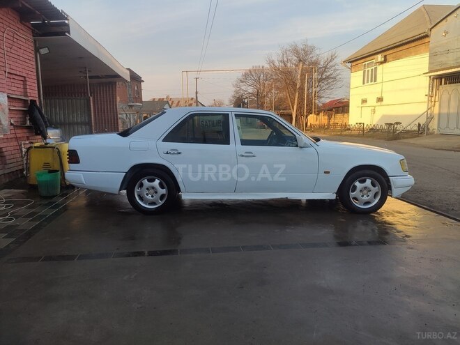 Mercedes E 220 1989, 450,000 km - 2.2 л - Cəlilabad