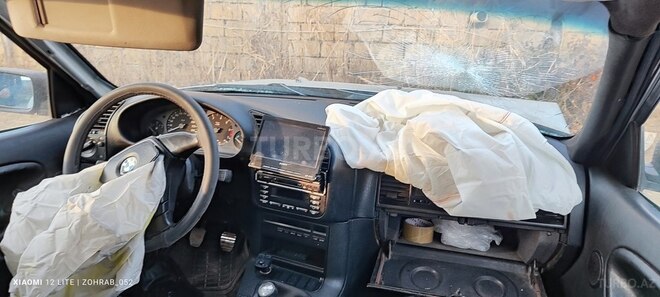 BMW 318 1995, 400,000 km - 1.8 л - Sabirabad