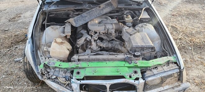 BMW 318 1995, 400,000 km - 1.8 л - Sabirabad