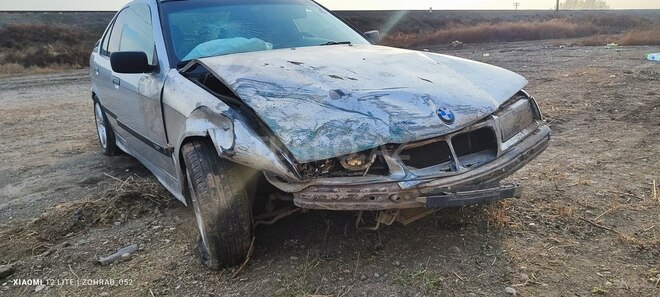 BMW 318 1995, 400,000 km - 1.8 л - Sabirabad